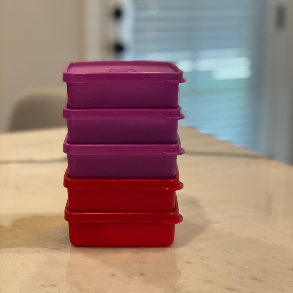*NEW* Tupperware Bundle - Picture 3 of 6